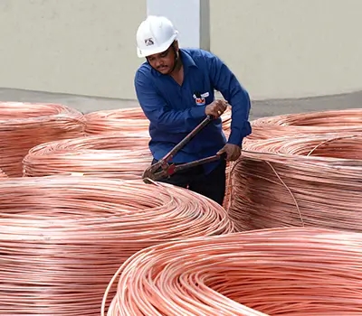 N.º 2 em barras de cobre (excluindo a China)