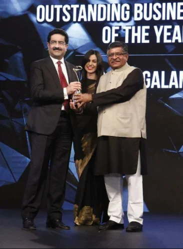 hairman Kumar Mangalam Birla receives ICAI Hall of Fame Award